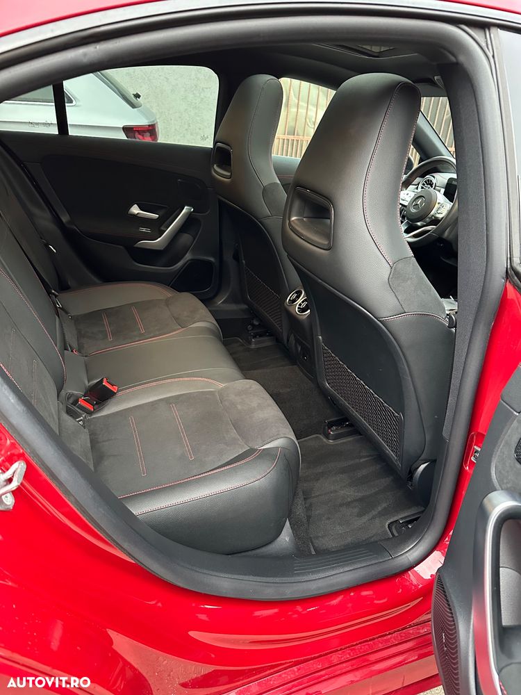 Mercedes-Benz CLA 250 - 13