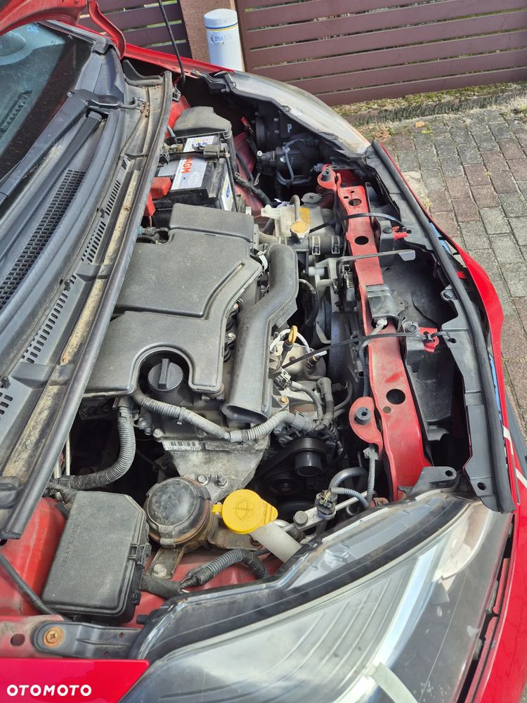 Toyota Yaris - 12
