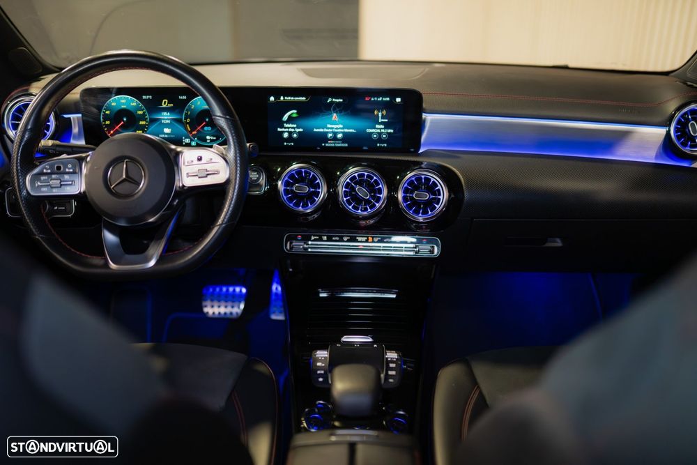 Mercedes-Benz CLA 250 e 8G-DCT AMG Line - 32