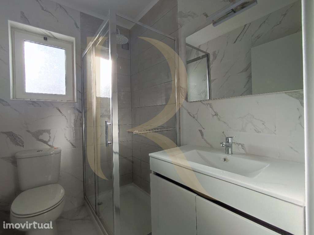 Apartamento T2 em remodelação na Cruz de Pau - Grande imagem: 3/11