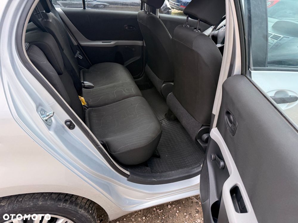 Toyota Yaris 1.4 D-4D Luna - 17
