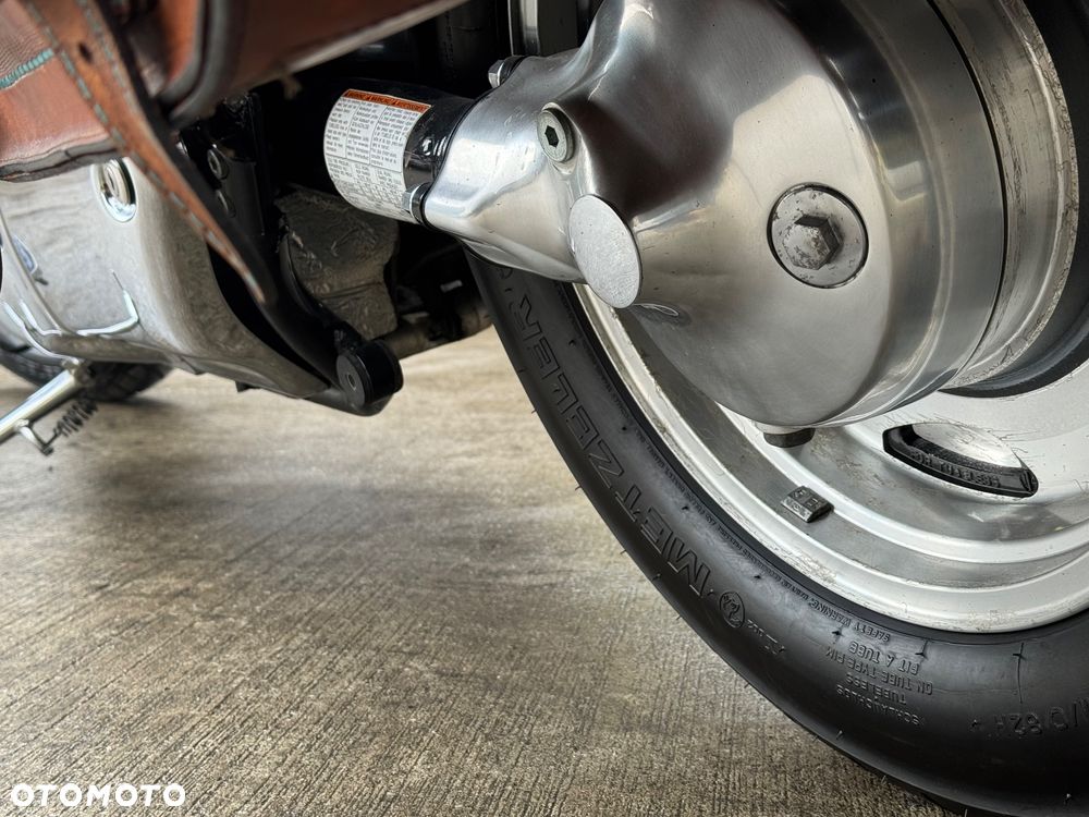 Suzuki Intruder - 34