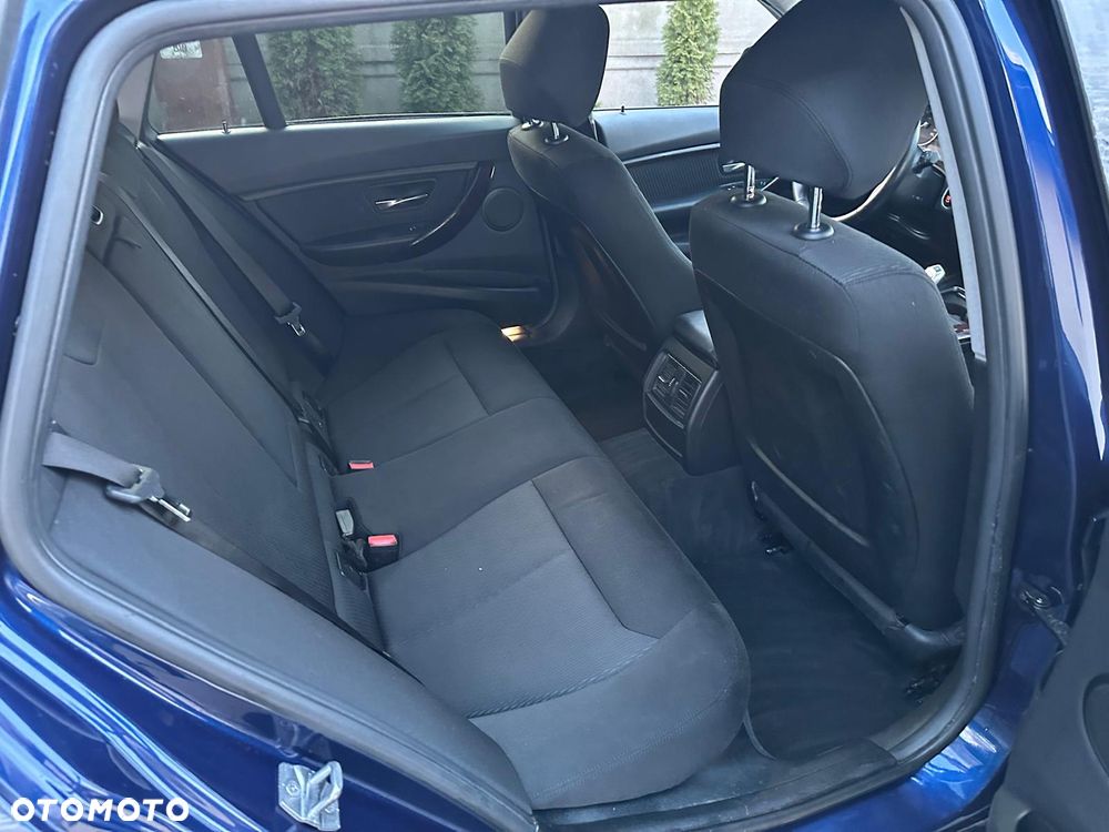 BMW Seria 3 320d Efficient Dynamics Edition Blue Perf - 16