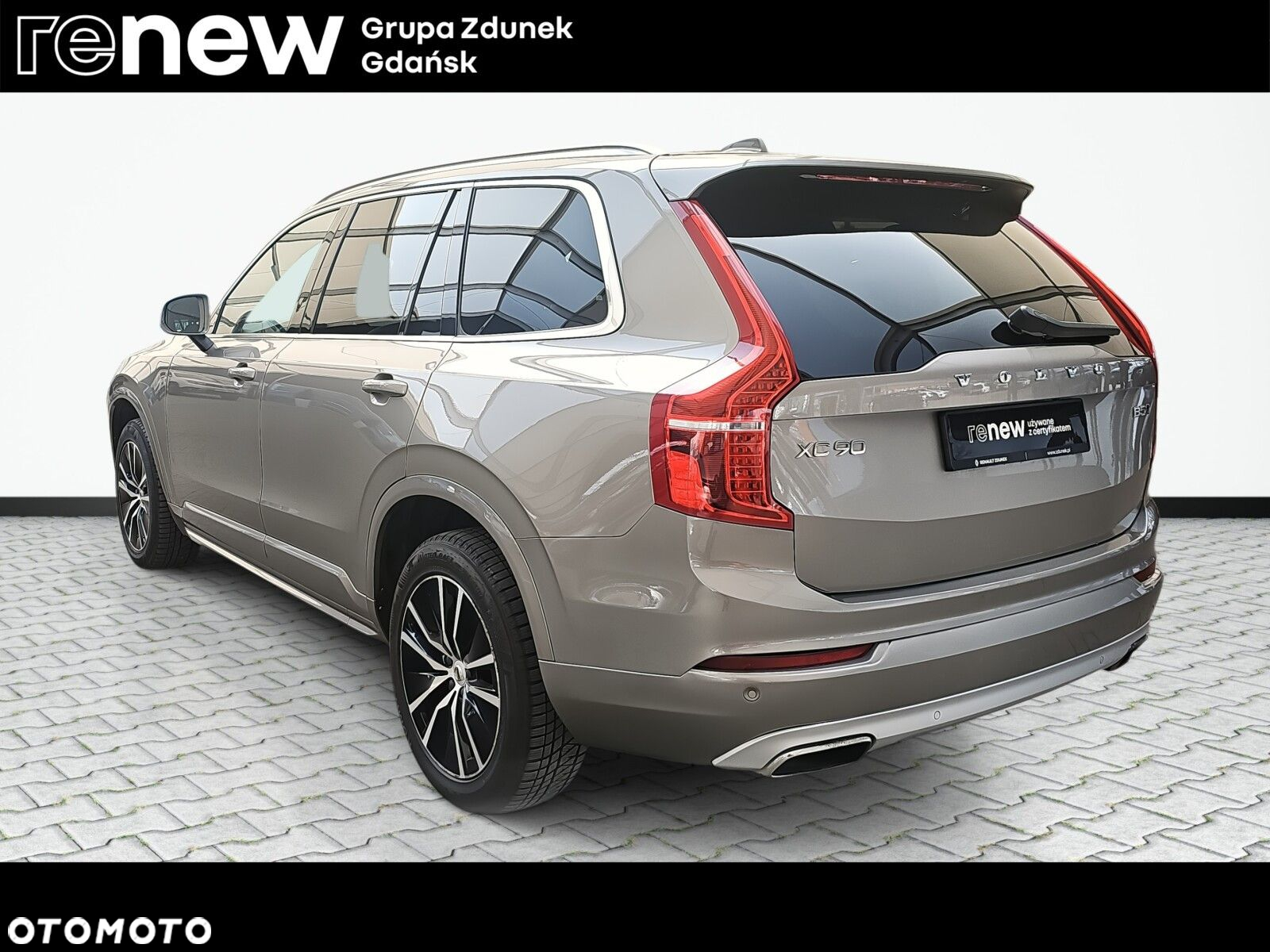 Volvo XC 90 - 8