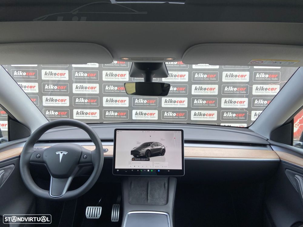 Tesla Model Y Performance Dual Motor AWD - 24