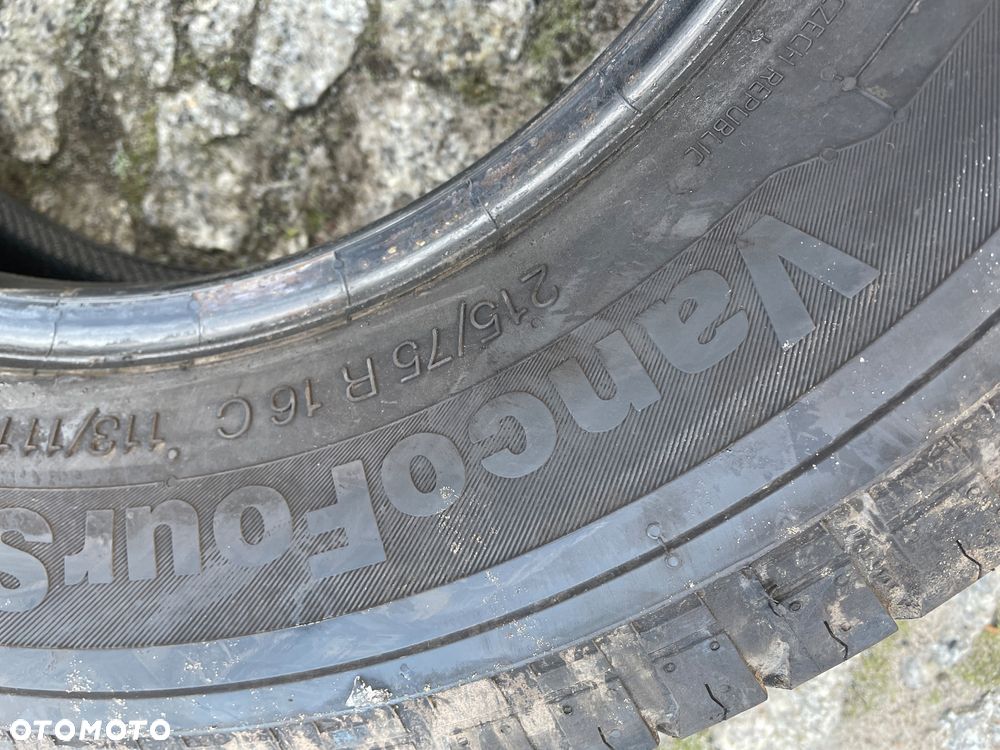 4xOpona Continental wielosezon 215/75/16C 2017 rok - 4