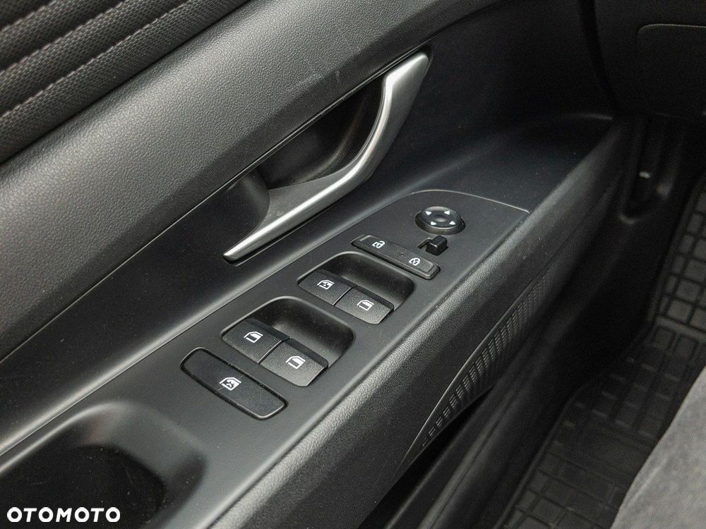 Hyundai Elantra - 14