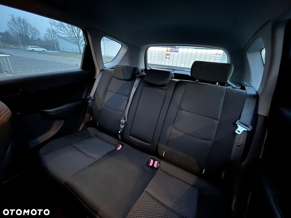 Hyundai i30 1.6 Classic + - 11