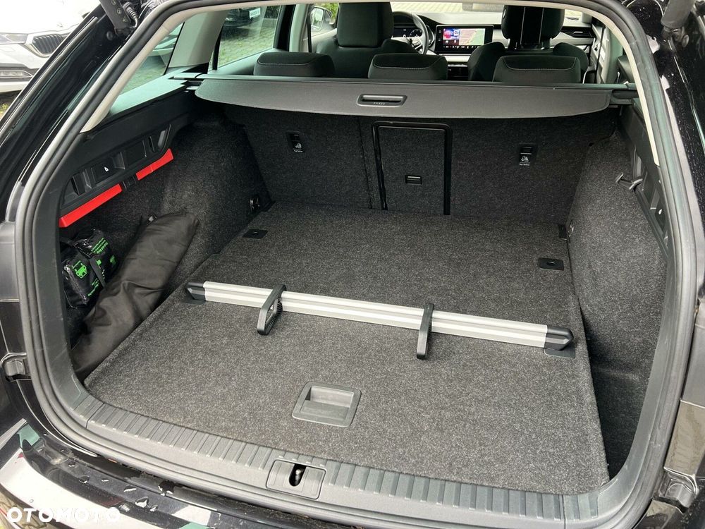 Skoda Octavia 2.0 TDI SCR Style DSG - 9