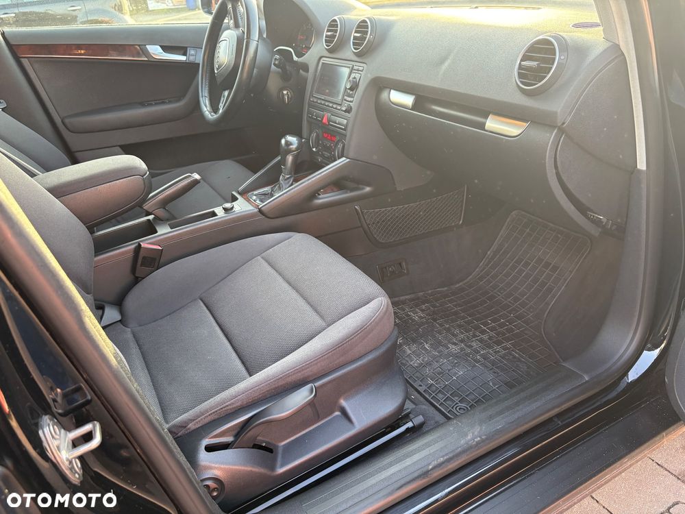 Audi A3 Sportback 2.0 TDI DPF (DSG) S tronic Attraction - 11