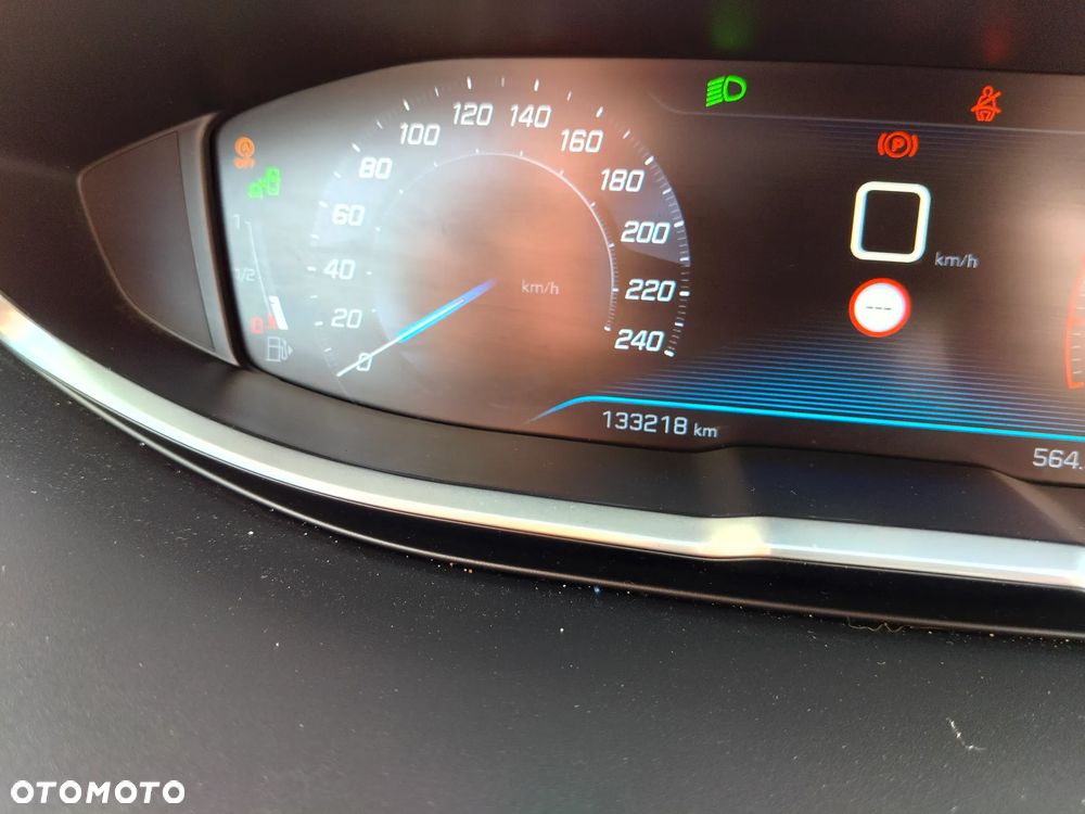Peugeot 3008 BlueHDi 130 Stop & Start Active Business-Paket - 7