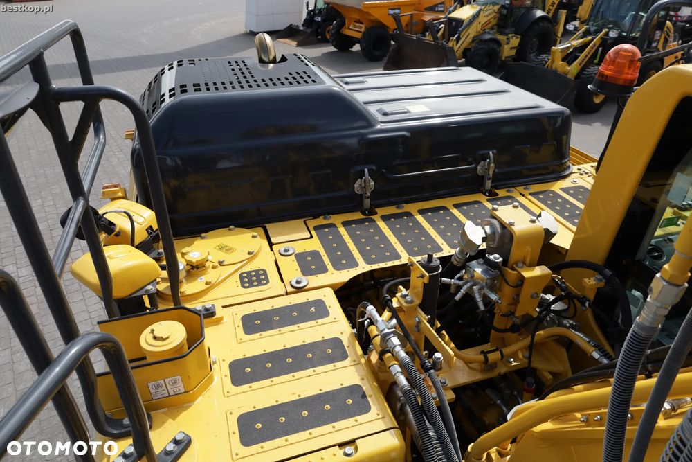 Komatsu PC210LC-11 - 27