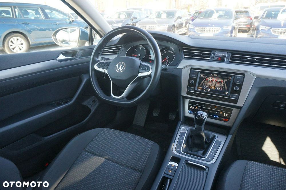 Volkswagen Passat Variant 2.0 TDI EVO Essence - 15