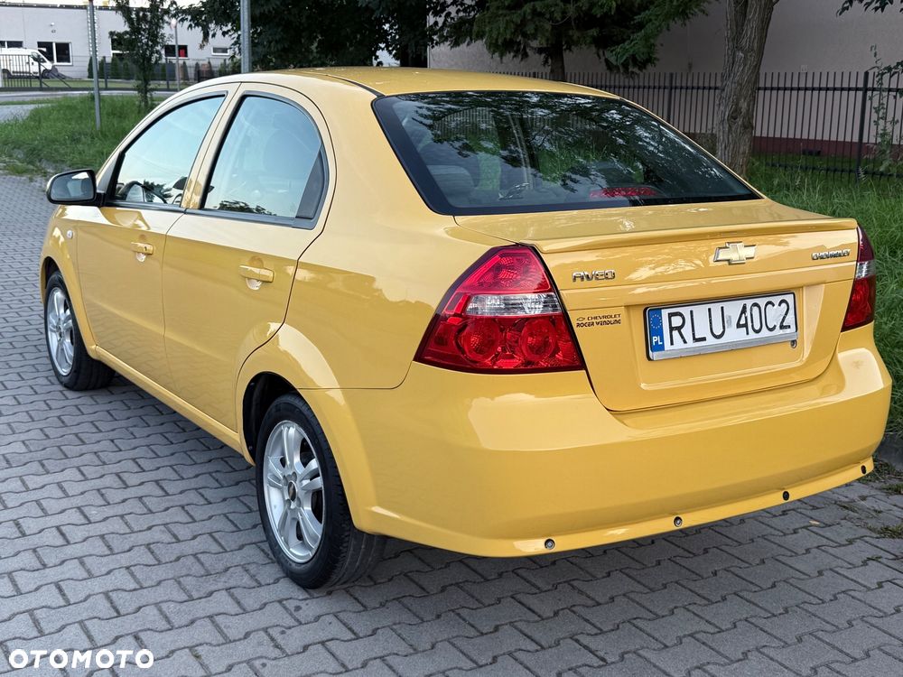 Chevrolet Aveo - 3