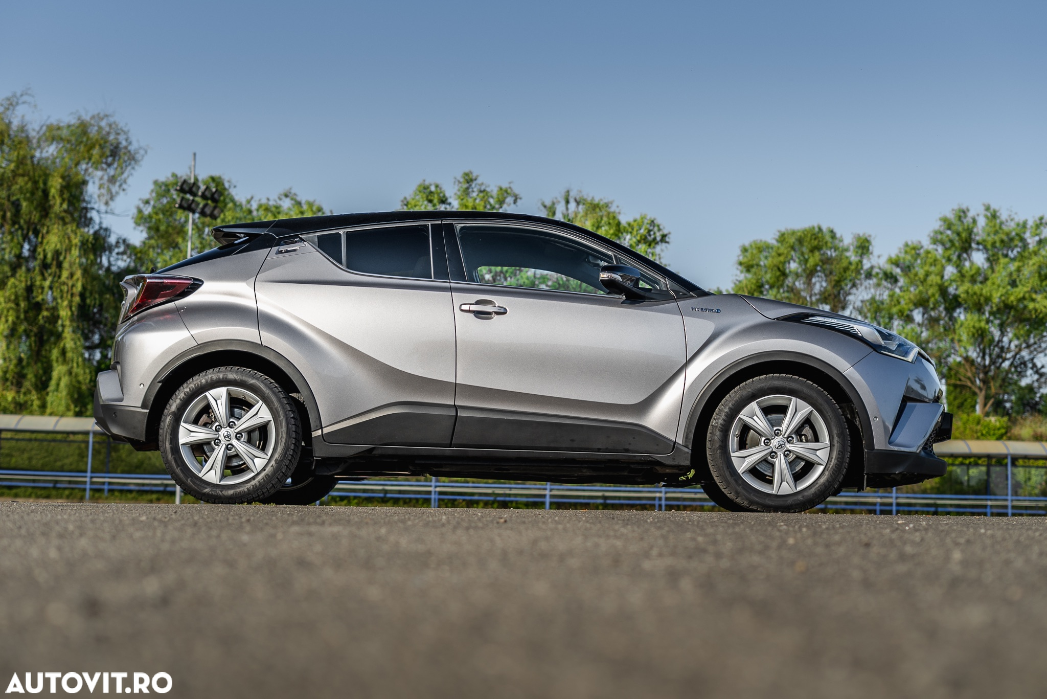 Toyota C-HR Hybrid Lounge - 9