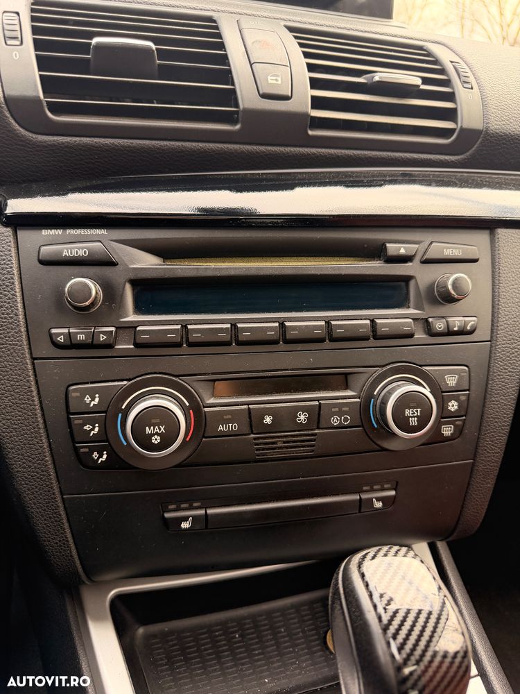 BMW Seria 1 120d Aut. - 8