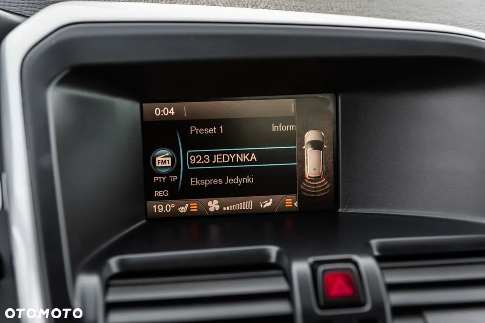 Volvo XC 60 2.4D AWD Momentum - 22