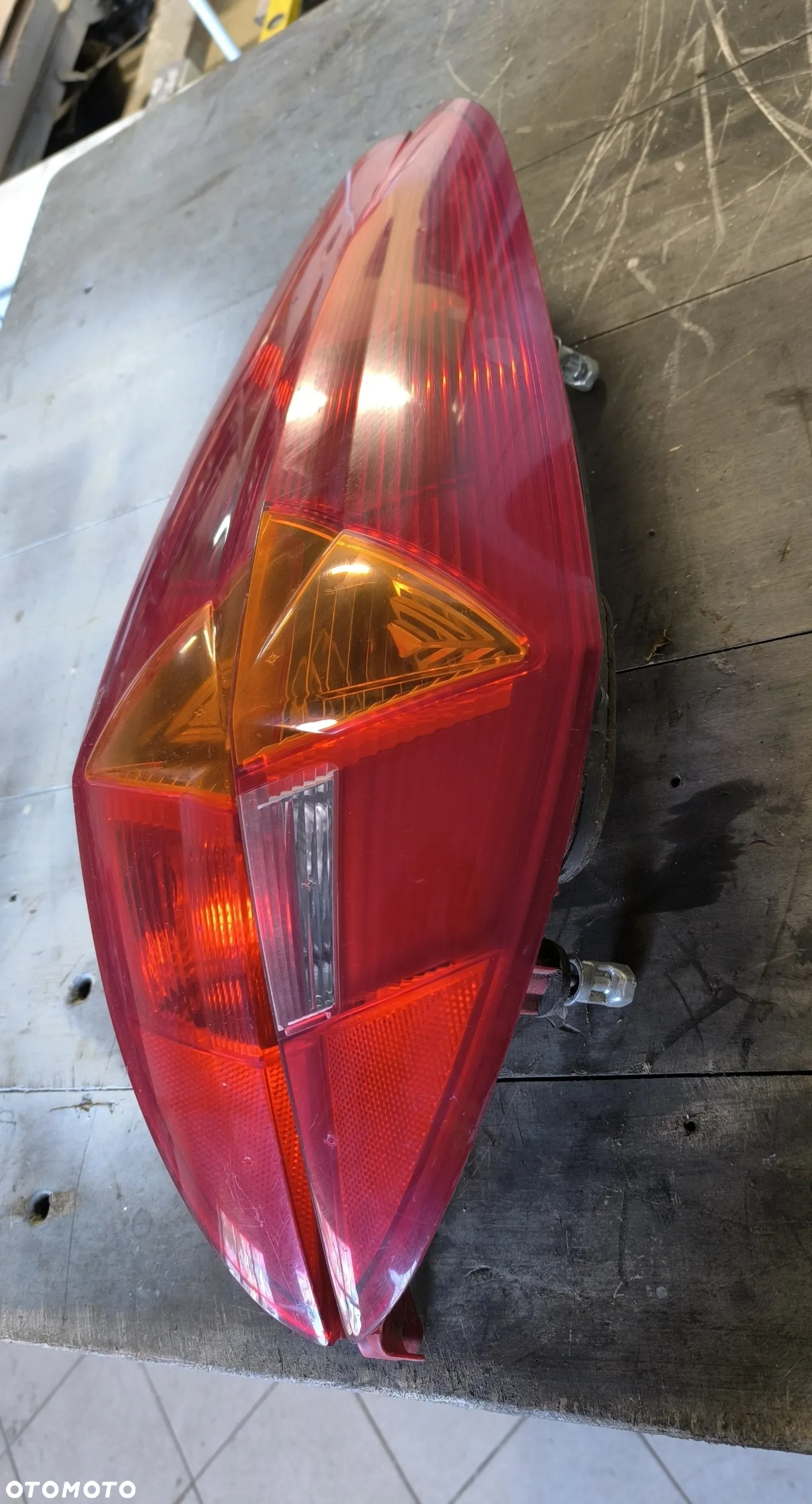lampy tył fiat punto II 3D. - 2