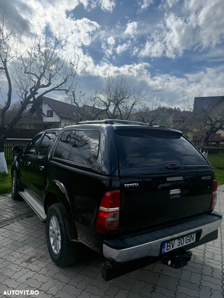 Toyota Hilux - 5