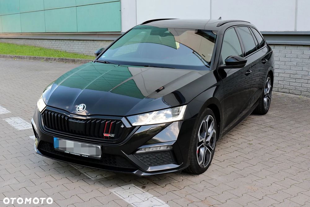 Skoda Octavia 2.0 TSI DSG RS Plus - 3
