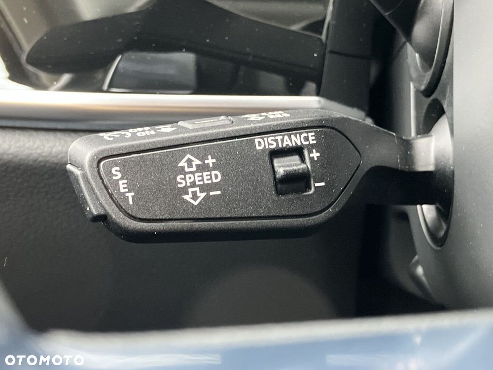 Audi A8 - 30