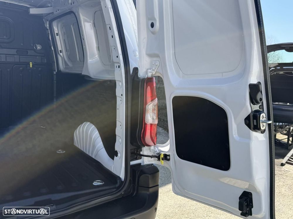 Fiat Doblo 1.5 Blue-HDI 100cv Câmera/Ecrâ - 39