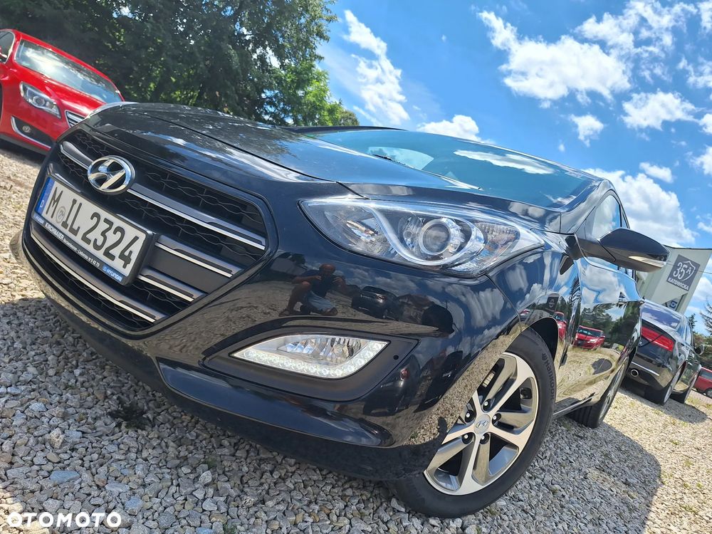 Hyundai i30 blue Kombi 1.6 GDi Passion - 5