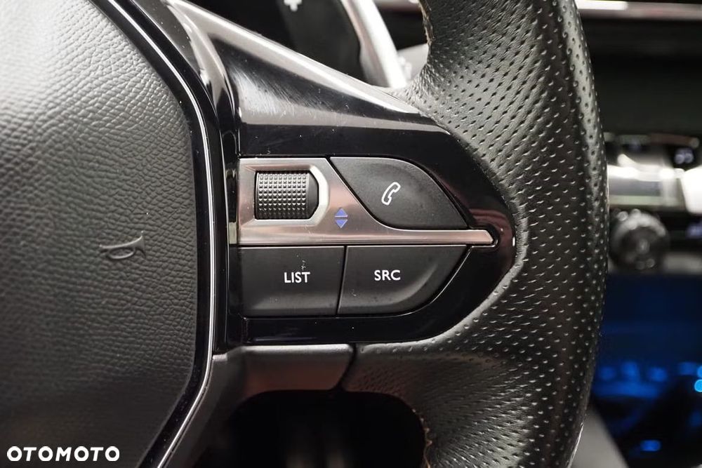 Peugeot 3008 BlueHDi 130 Stop & Start EAT8 Allure - 19
