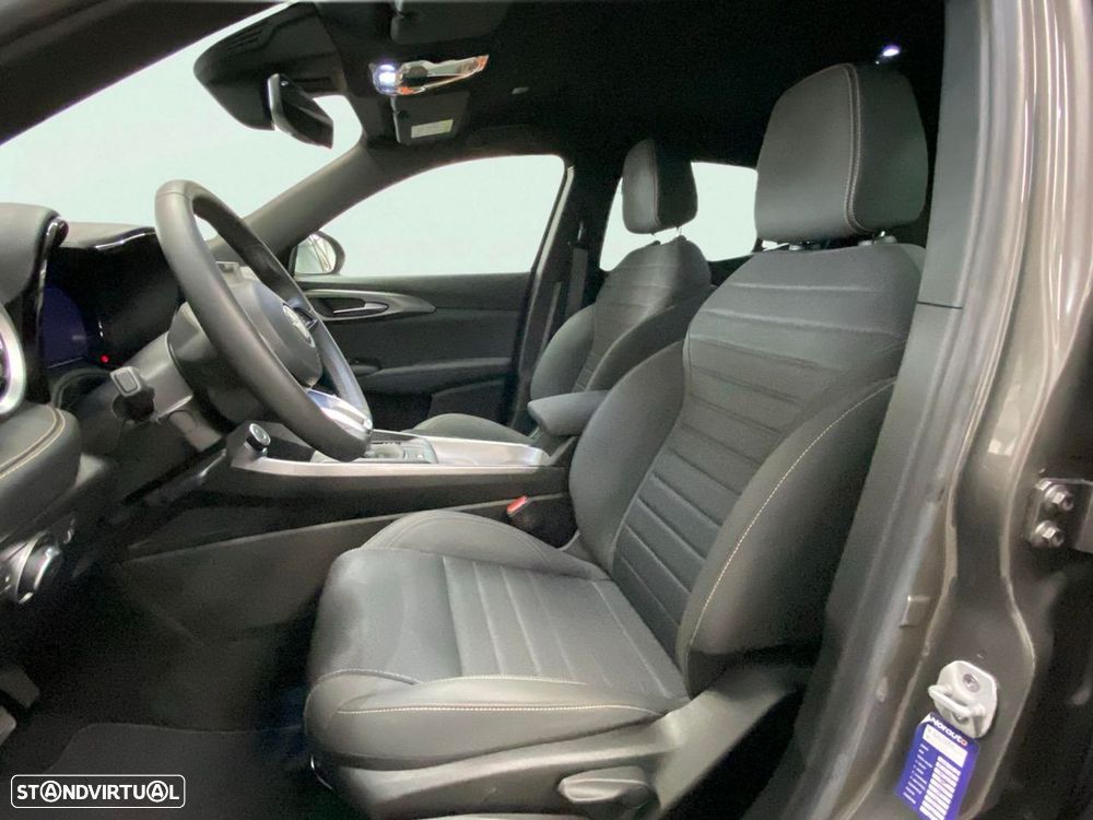 Alfa Romeo Tonale 1.3 Plug-In Hybrid Sprint e-AWD - 19