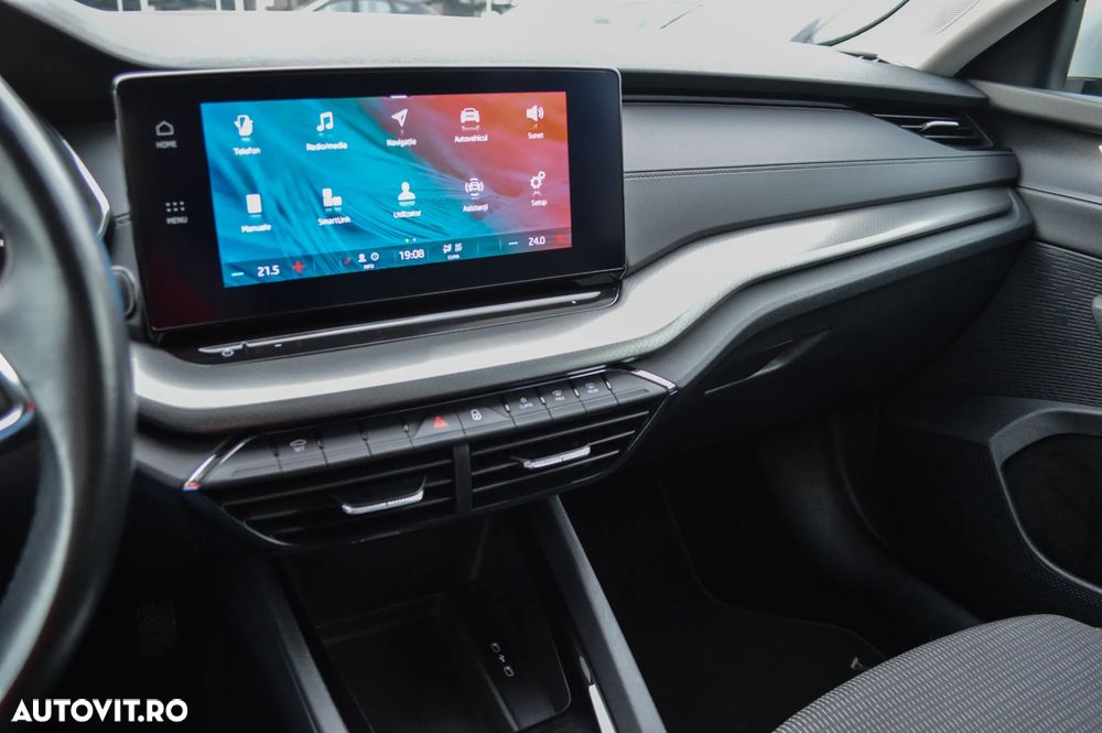 Skoda Octavia Combi 2.0 TDI DSG Tour - 24