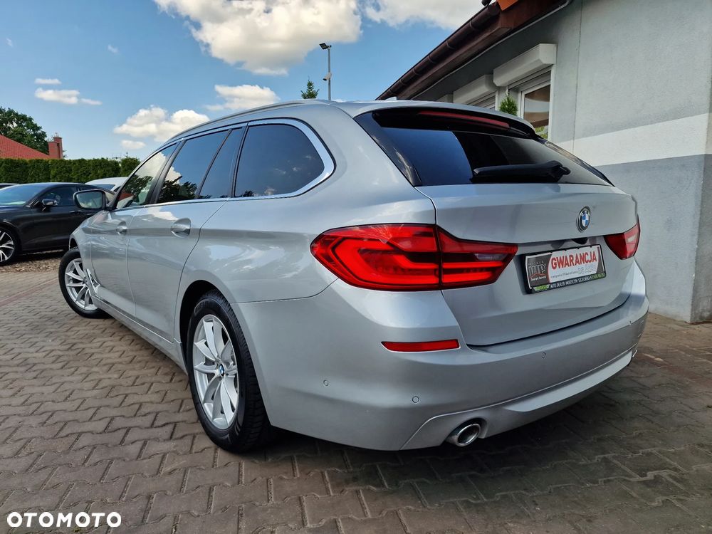 BMW Seria 5 518d - 7