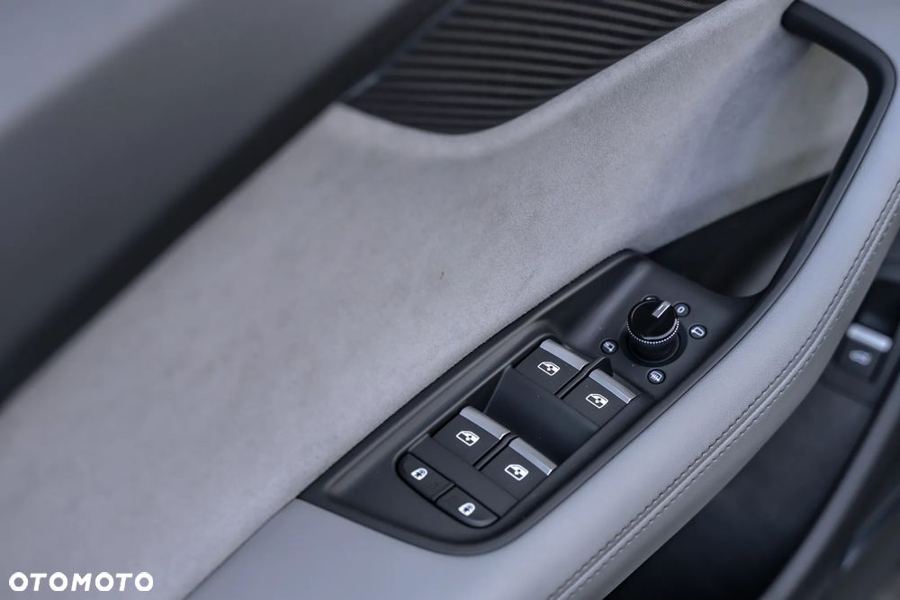 Audi SQ8 TFSI quattro tiptronic - 33