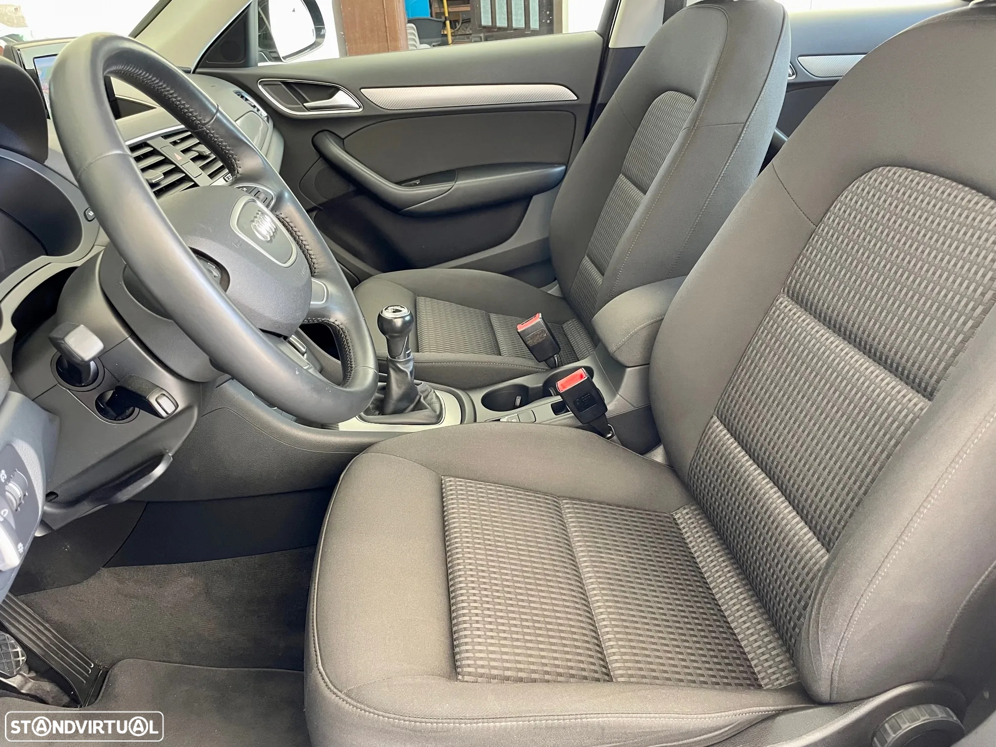 Audi Q3 2.0 TDI Design - 35
