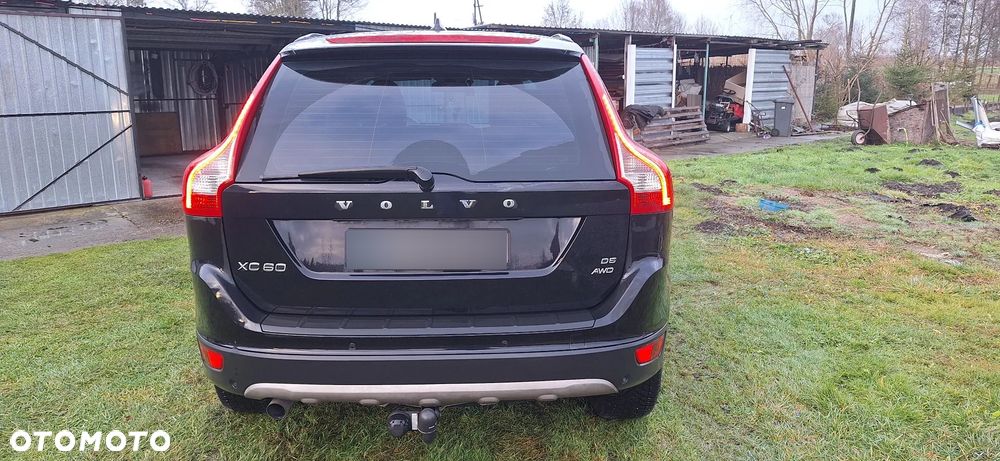 Volvo XC 60 D5 AWD - 8