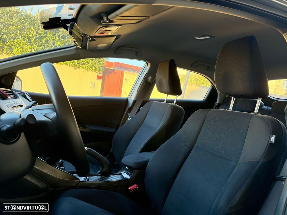 Honda Civic 1.4 i-VTEC Sport - 29