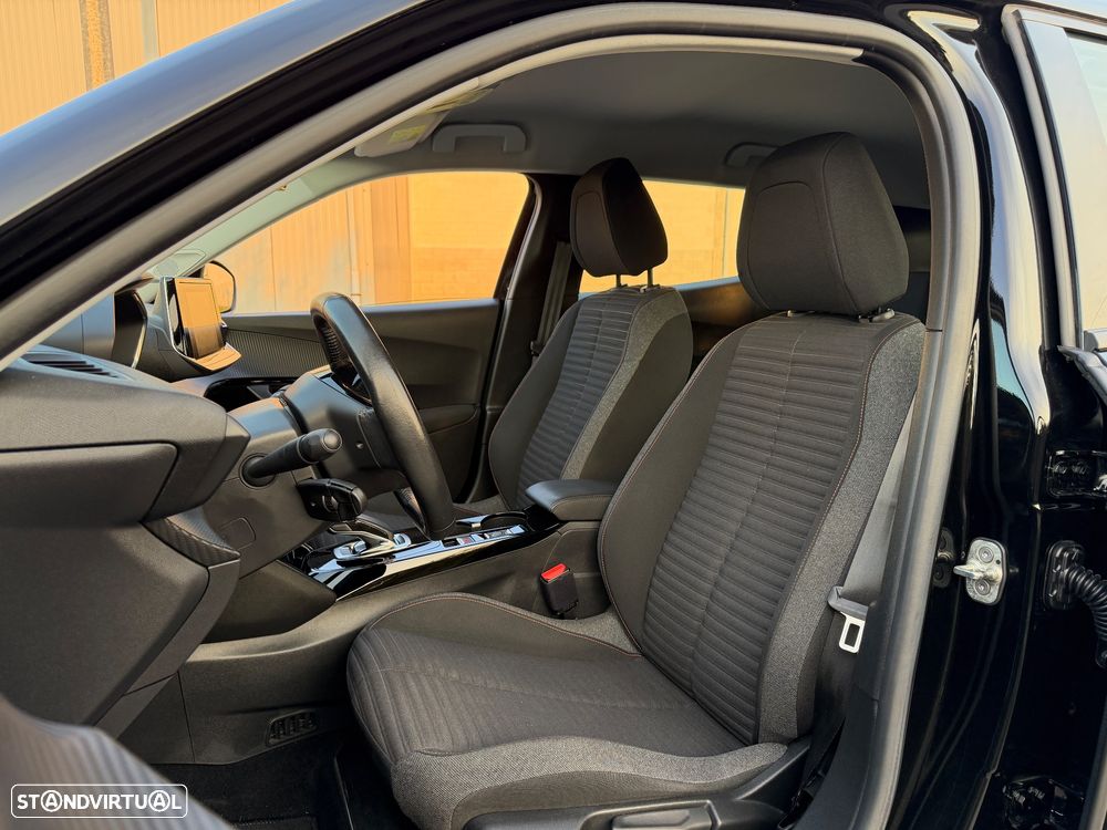 Peugeot e-2008 Active Pack - 23