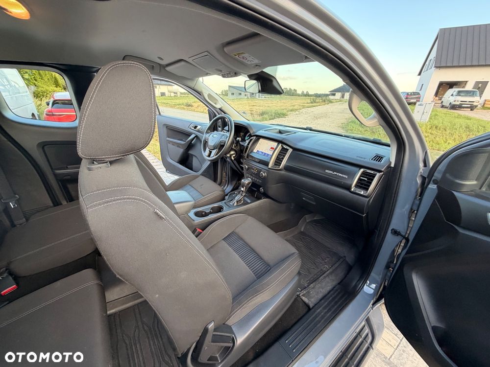 Ford Ranger - 12