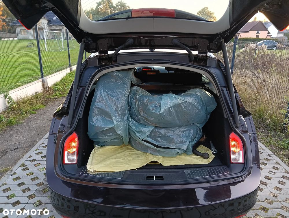 Opel Insignia 1.8 Sport - 15