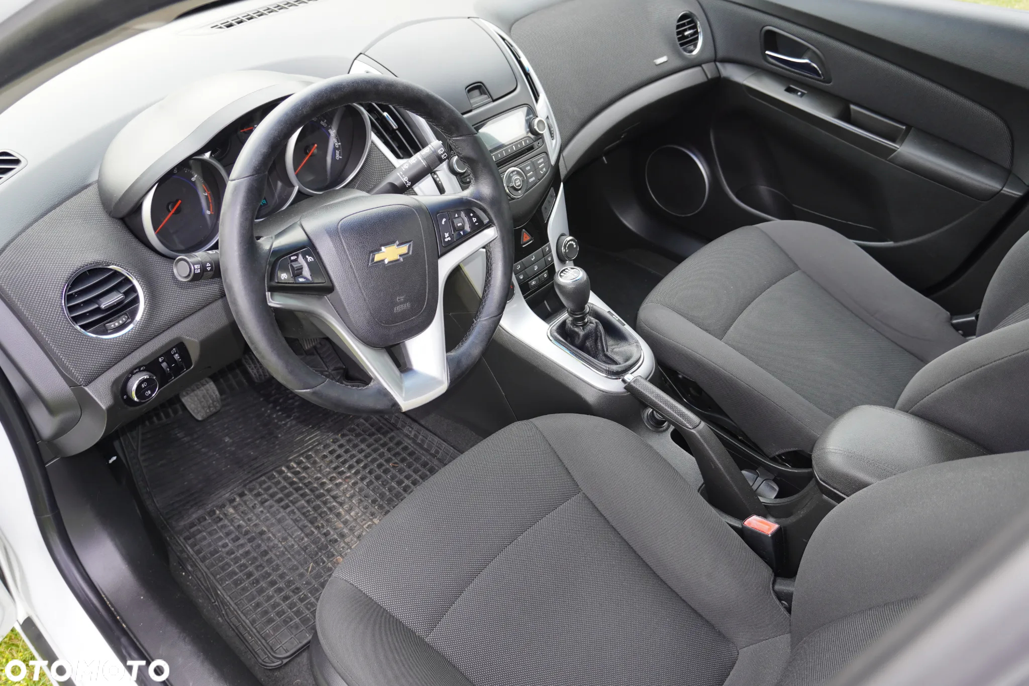 Chevrolet Cruze 1.6 LT+ - 22