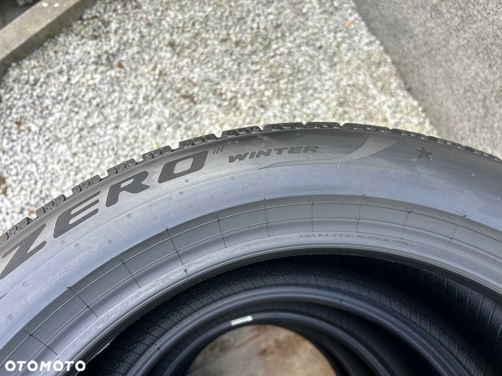 Opony zimowe 245/50R19 Pirelli P Zero Winter * 105H DOT 2024 Homologacja BMW - 5