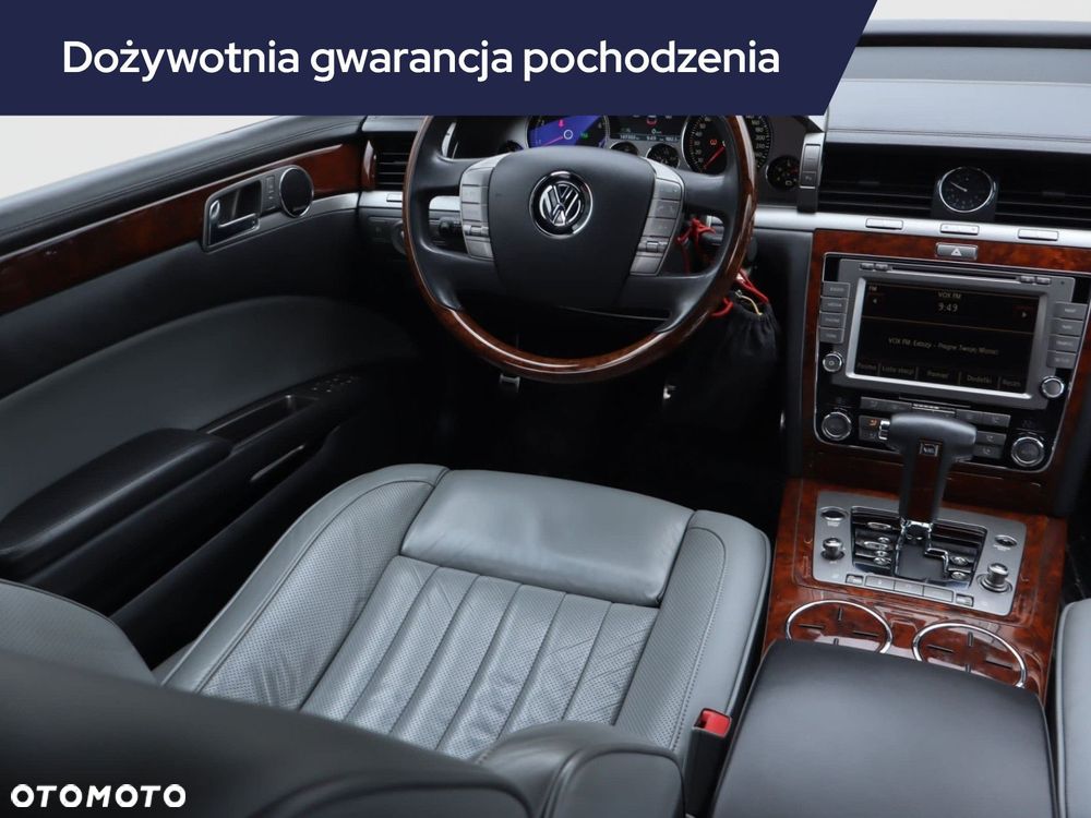 Volkswagen Phaeton - 9