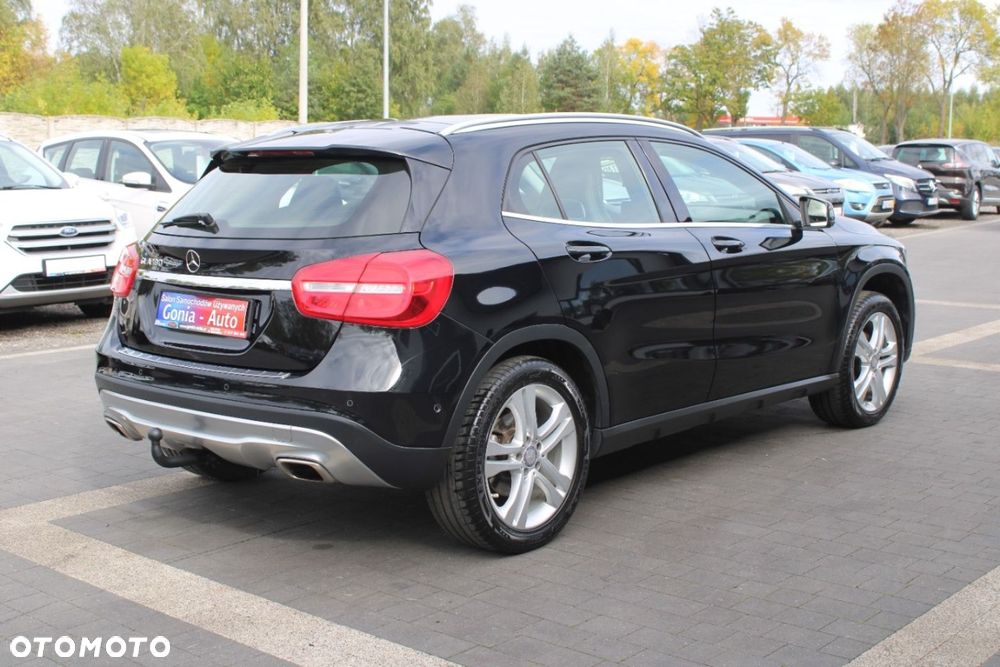 Mercedes-Benz GLA - 7