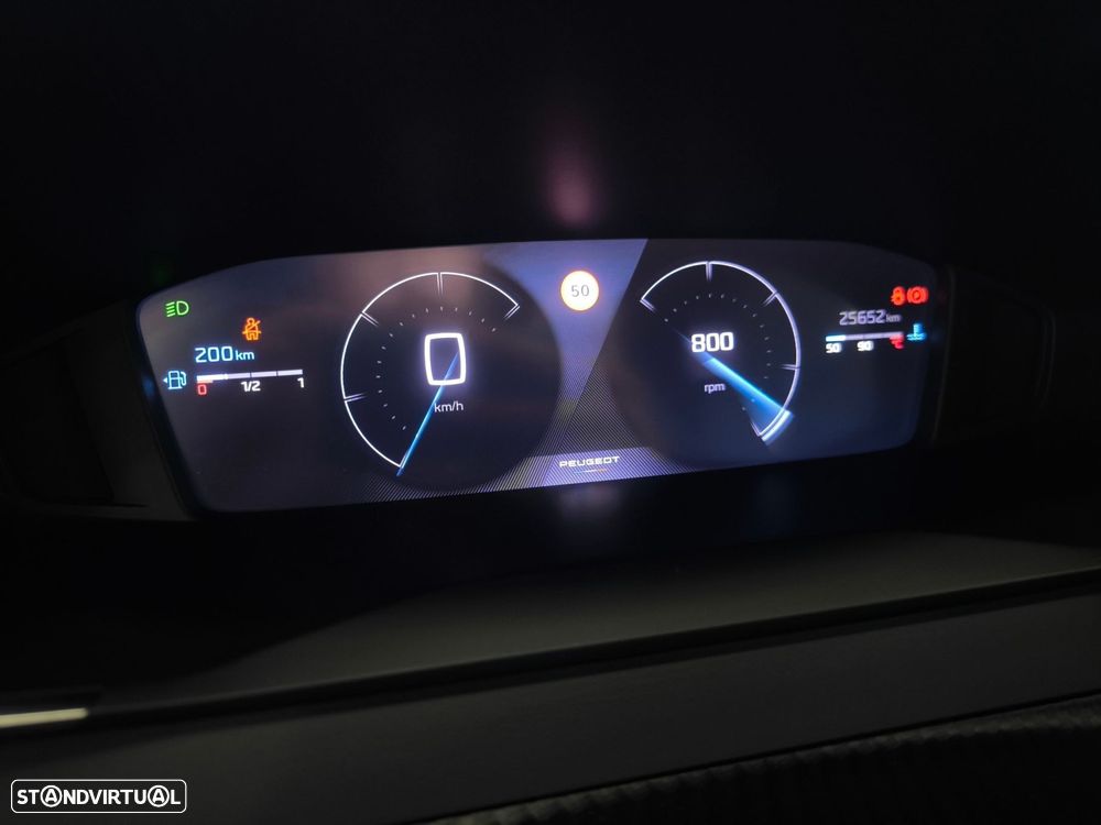 Peugeot 2008 1.2 PureTech Allure Pack - 21