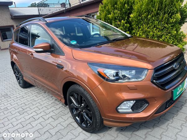 Ford Kuga 1.5 EcoBoost 2x4 ST-Line