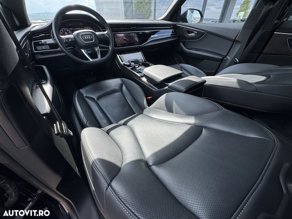 Audi Q8 55 TFSI quattro Tiptronic - 25