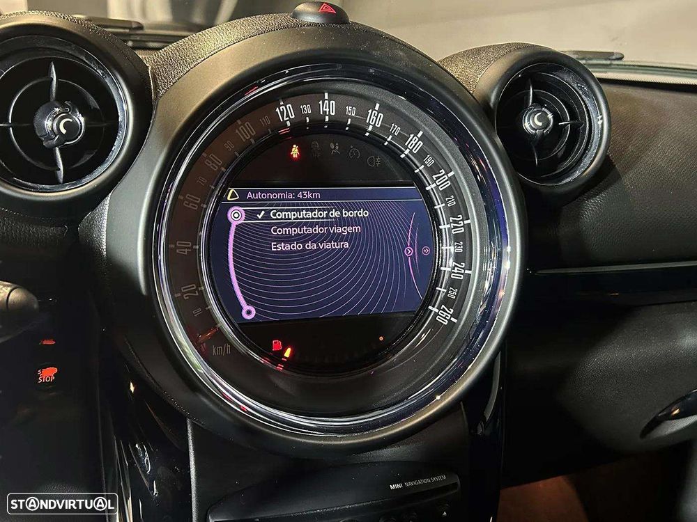 MINI Countryman Cooper SD ALL4 - 31