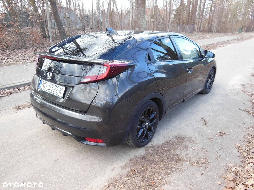 Honda Civic 1.6 i-DTEC Executive Black Edition - 15