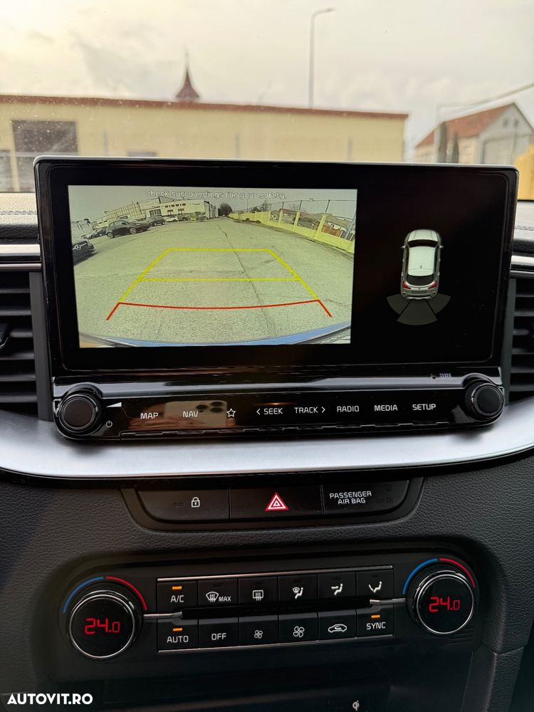 Kia XCeed 1.6 CRDi DCT7 LAUNCH EDITION - 16