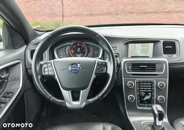 Volvo V60 D4 Drive-E Summum - 9