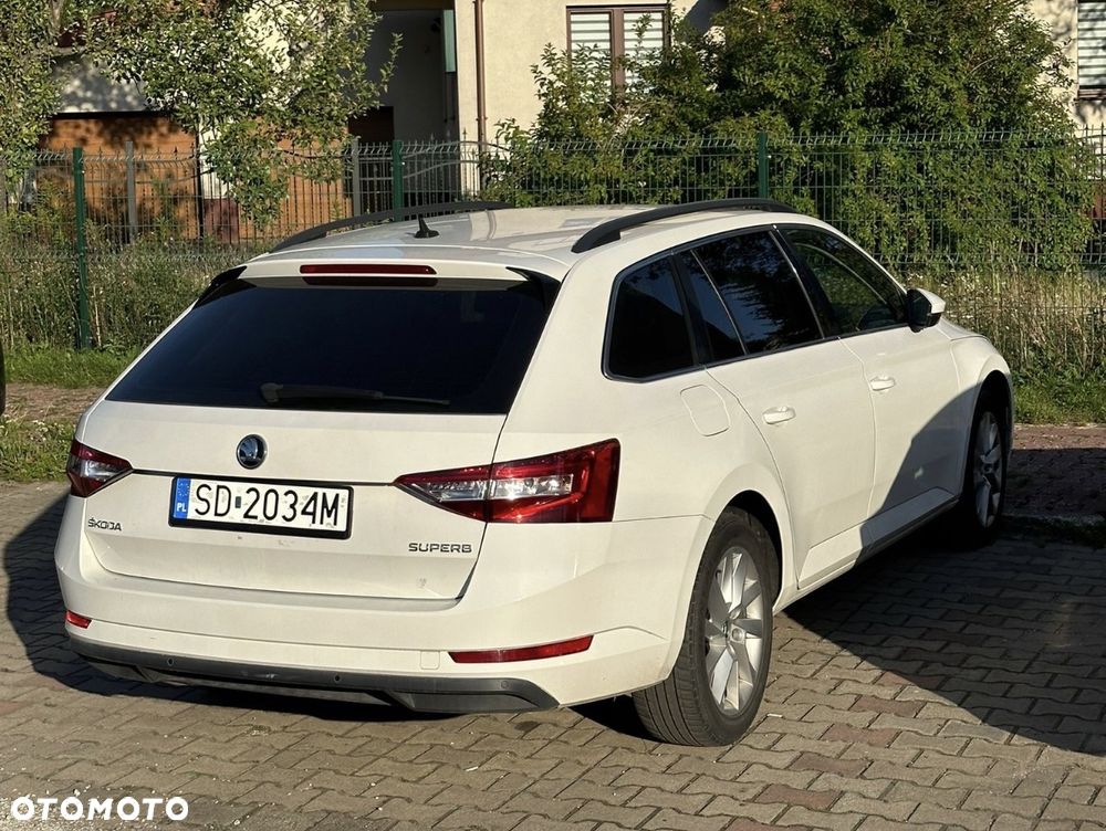 Skoda Superb 1.6 TDI DSG Active - 4